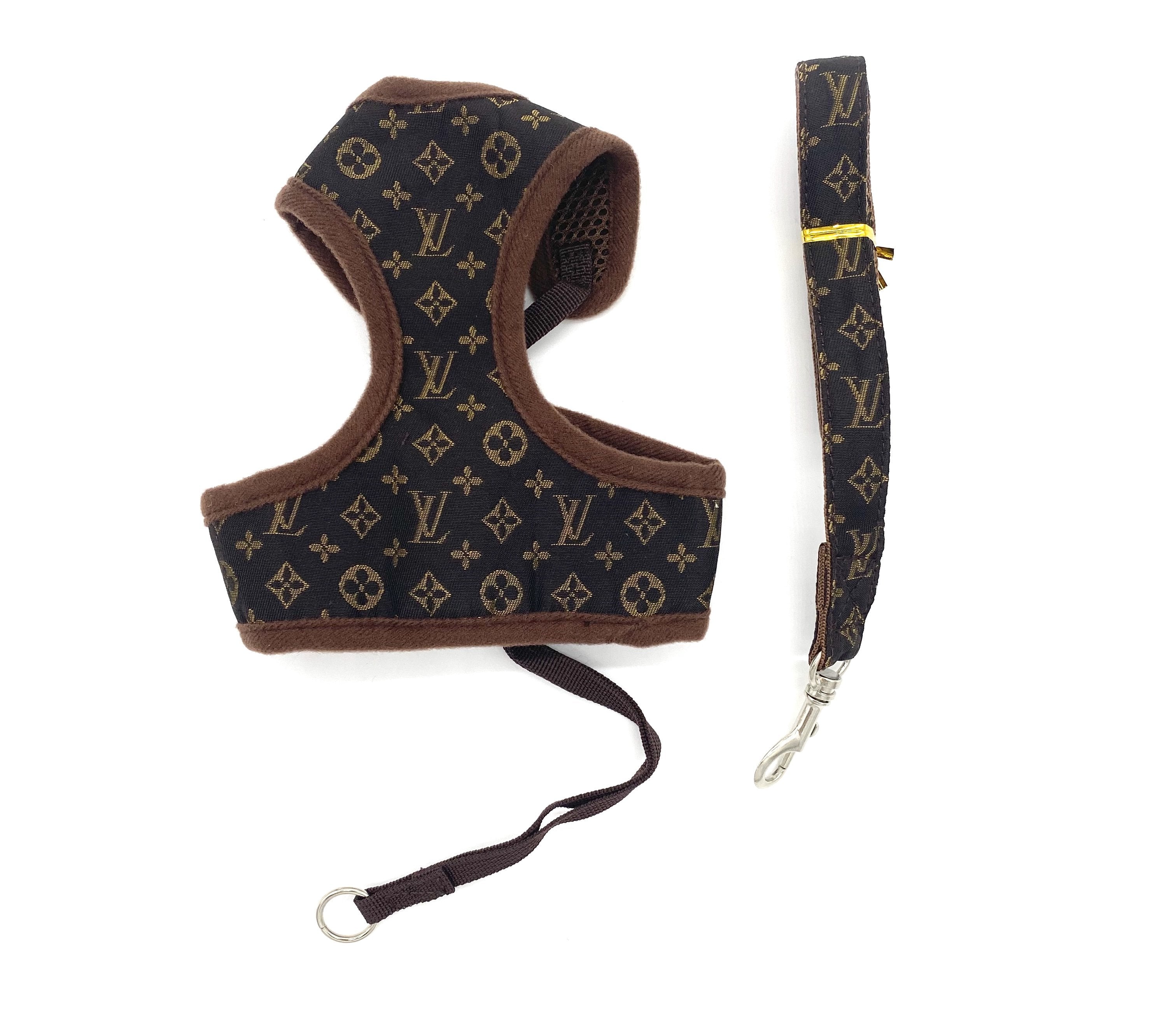 LOUIS PAWTON LV SOFT HARNESS WITH LEASH FOR SMALL DOG